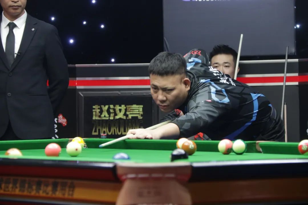 接受媒体采 接受媒体采