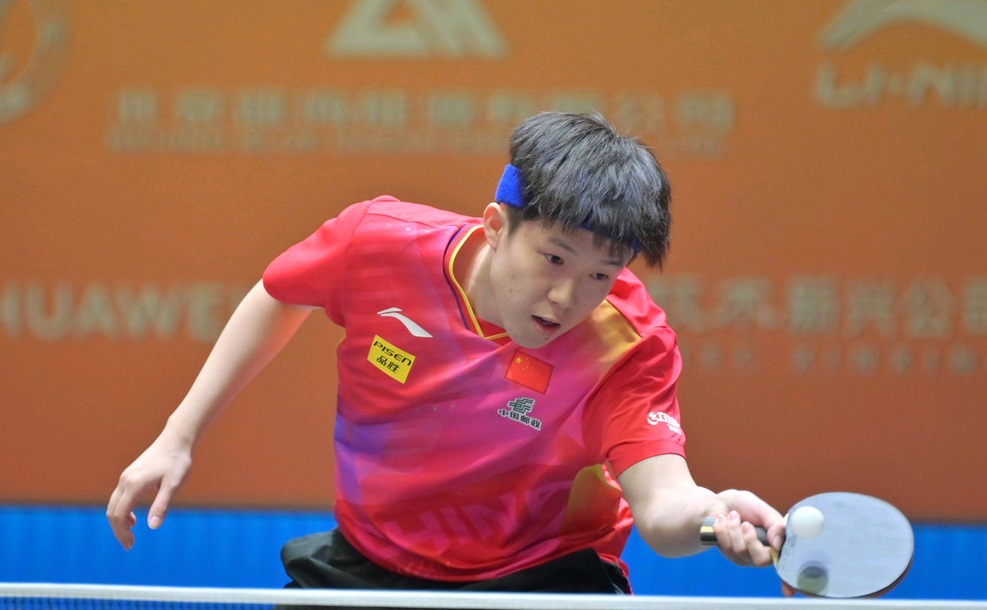 阿莫林抱头 阿莫林抱头